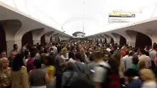 50 пострадали, хиляди евакуирани при пожар в московското метро