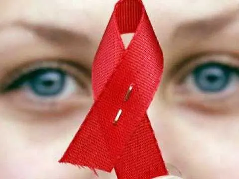 ООН: СПИН ще спре да се разпространява през 2015 г.   