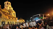 Нови отзиви от световните медии за сблъсъците в България