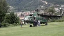 Военен хеликоптер се включи в спасяването на миньорите от Ораново