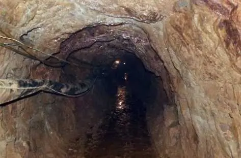 Продължава издирването на затрупаните миньори в рудник „Ораново”