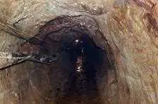 Спасителите в рудник „Ораново” са на половината път от затрупаните миньори