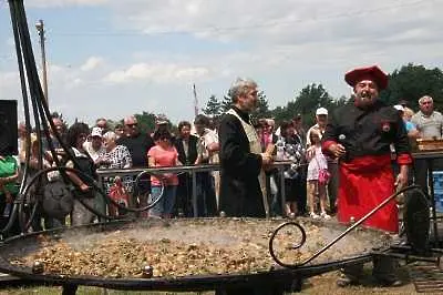 Ути Бъчваров готви рекордна паеля