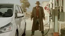 Татко герой в симпатична реклама на Toyota