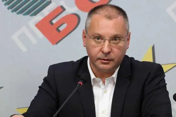 Станишев призна: ДПС предложи Пеевски
