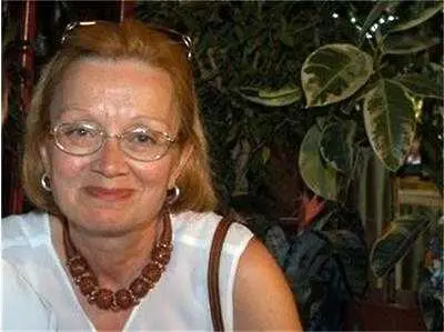 Почина Алис Крайчева