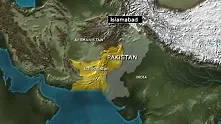 Над 200 са жертвите на труса в Пакистан
