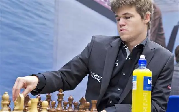 22-годишен норвежец стана световен шампион по шах