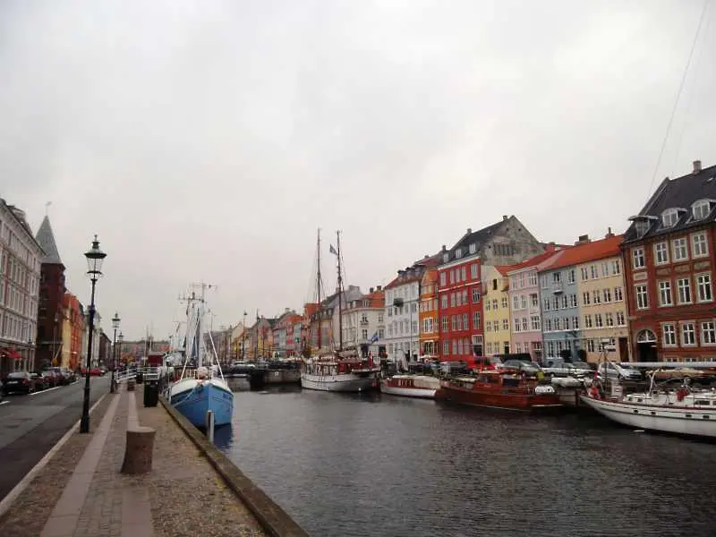 Изглед от датската столица преди седмица.
