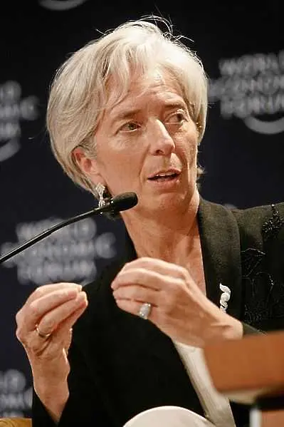 Кристин Лагард предупреди за растящ риск от дефлация