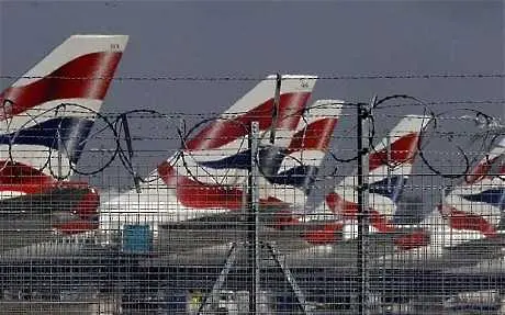 Самолетните билети също ще спират българските емигранти за Англия
