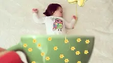 Бебе в чаша – нова мода в Инстаграм