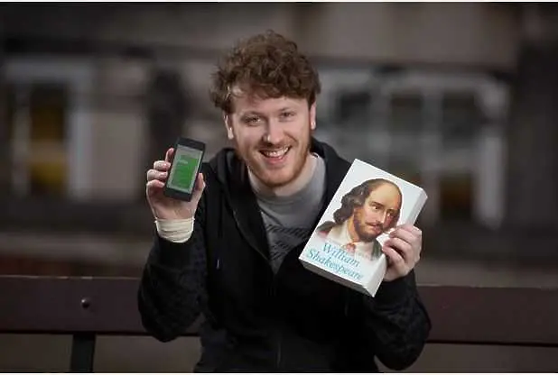 Британец отмъсти на безскрупулен търговец с 29 000 sms-а от Шекспир
