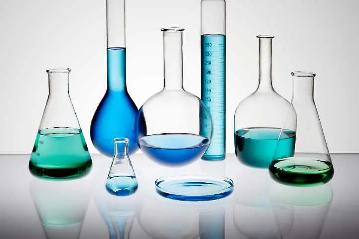 Български учени в основата на откриването на четири нови химични елемента