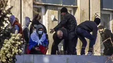 Сепаратисти обявиха Луганска народна република в Украйна
