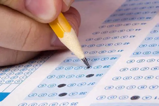 МВР ще разследва изтичане на отговорите на матурите за 12-и клас