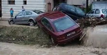 Адски потоп във Варна, поне 10 са загинали, възможно е да има още жертви