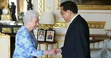 Китайският премиер се срещна с британската кралица