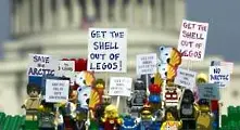 „Грийнпийс” критикува в реклама партньорство на LEGO с Shell 