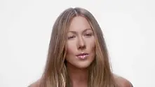 Една певица, която се умори от грима (видео)