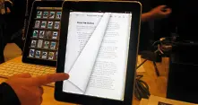 Apple плаща $400 млн. за неправомерна търговия на електронни книги