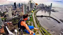 Видео: Страхотни екстремни спускания с парашут в Панама