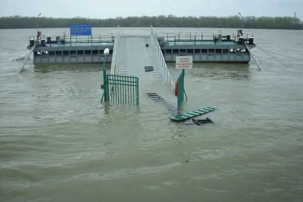 Нивото на река Дунав при Свищов се повишава