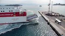 Ферибот с българи на борда се удари край остров Корфу