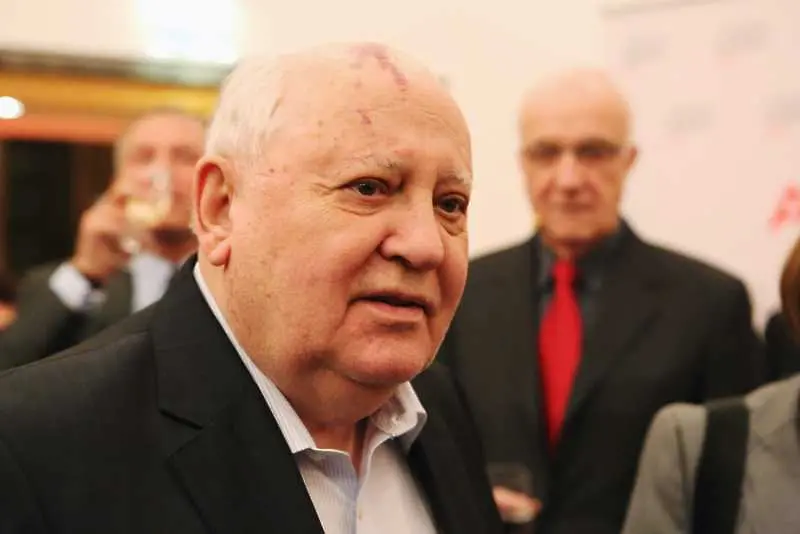 Горбачов застава категорично зад Путин