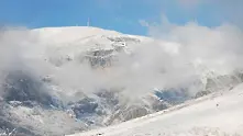 Спасители издирват пострадал турист под връх Ботев