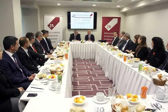 Калфин гостува на Българския форум на бизнес лидерите