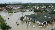Малайзия: Над 100 000 евакуирани заради тежки наводнения
