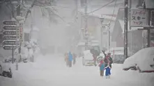 Снежни виелици взеха жертви в Япония