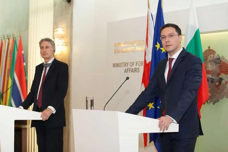 Българският и британският външен министър обсъдили тероризма