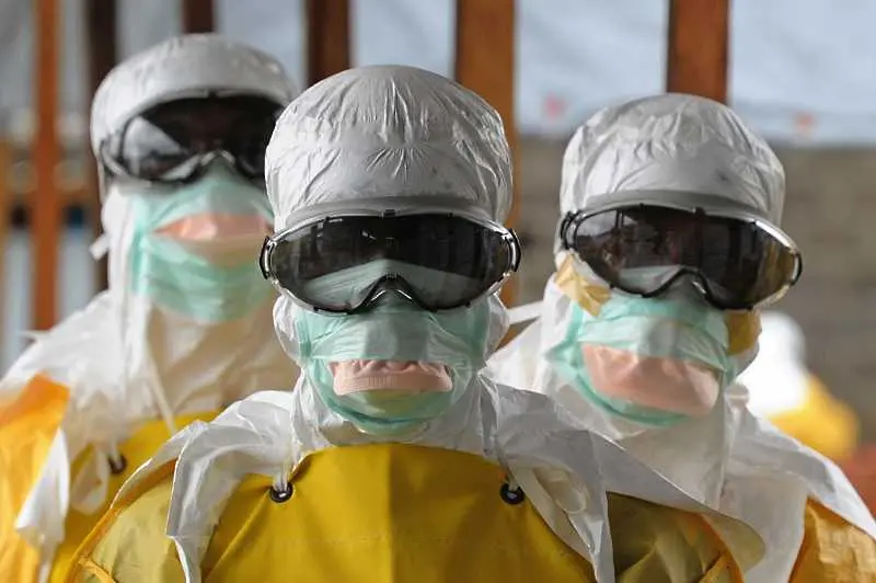 Броят на заразените с ебола намалява