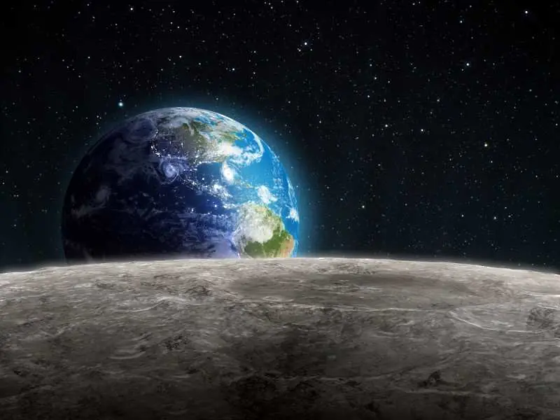 Луната може да крие тайната за появата на живот на Земята
