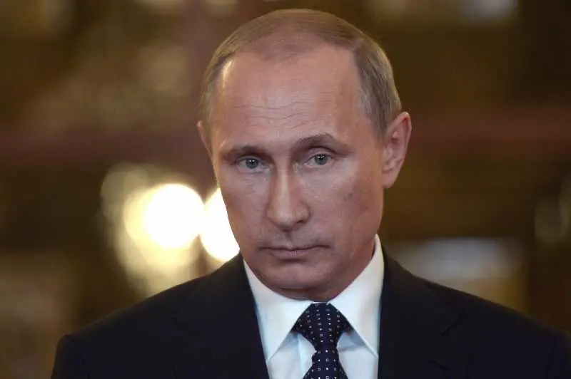 Путин с два призива към властите в Украйна