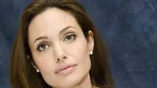 Анджелина Джоли отстрани яйчниците си заради риск от рак