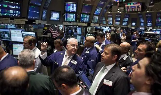 Разнопосочен старт на фондовите пазари в САЩ