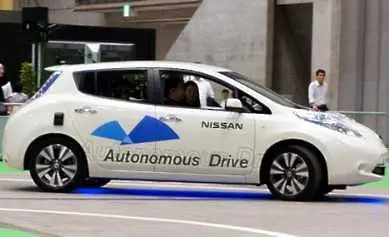 Nissan пуска безпилотен автомобил догодина
