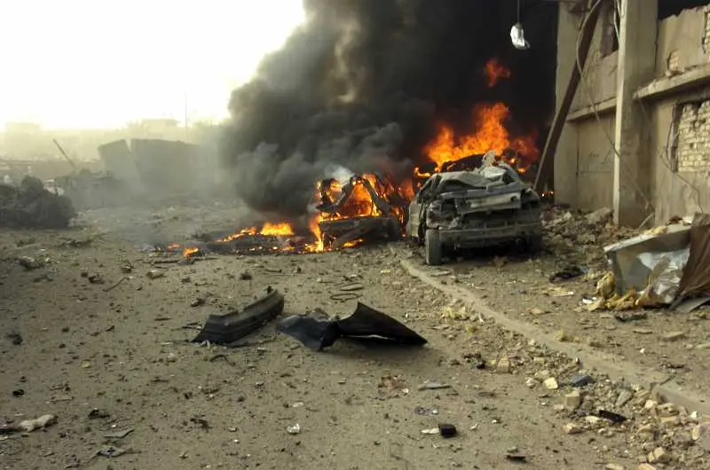 Шест коли-бомби убиха 17 души за ден в Багдад