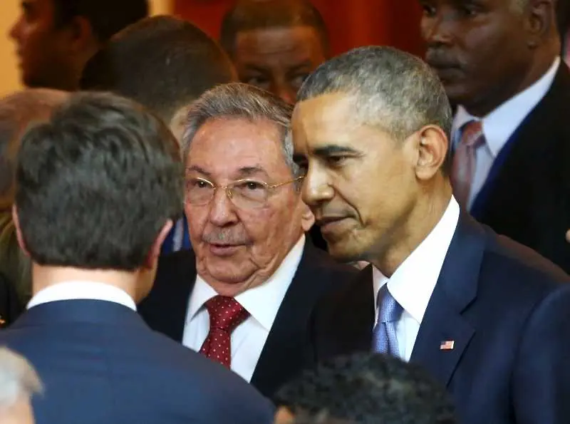 Обама и Кастро на първа среща