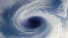 Ураганът Никлас сее смърт в Германия