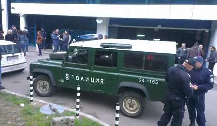 Борисов се намеси лично за ТВ7, нареди полицията да напусне телевизията