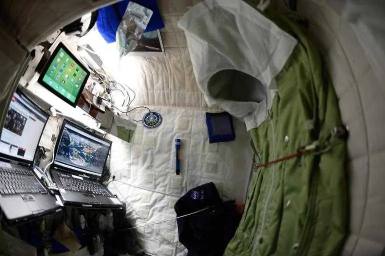 В спалнята на Международната космическа станция