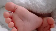 Акушерка преби 7-дневно бебе в частна клиника (обновена)