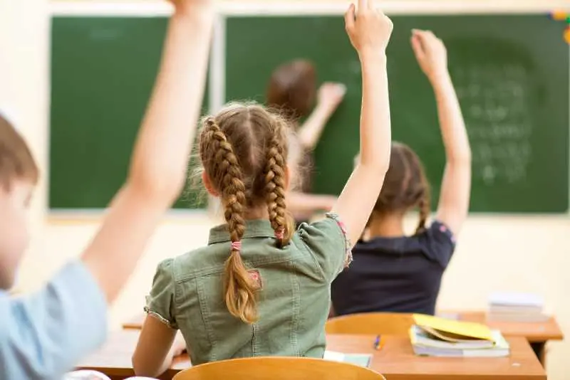 Теленор обявява конкурс за модернизация на училищната среда 