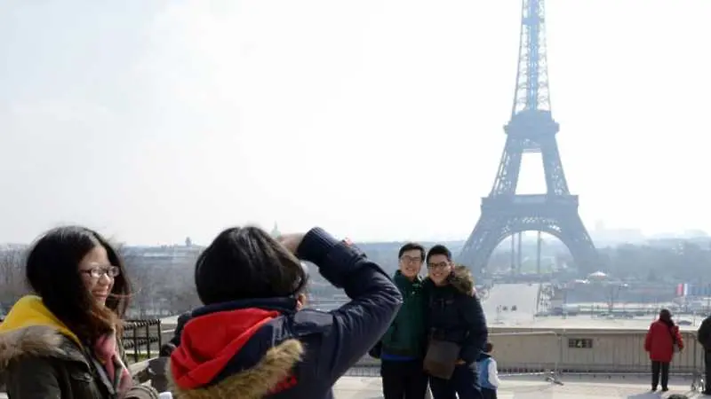 Китайски милиардер заведе 6500 служители на почивка във Франция
