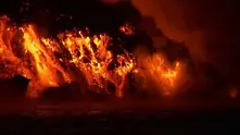 Вулканът Уолф изригна на Галапагоските острови (видео)