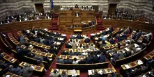 Гръцкият парламент одобри предложението за референдум